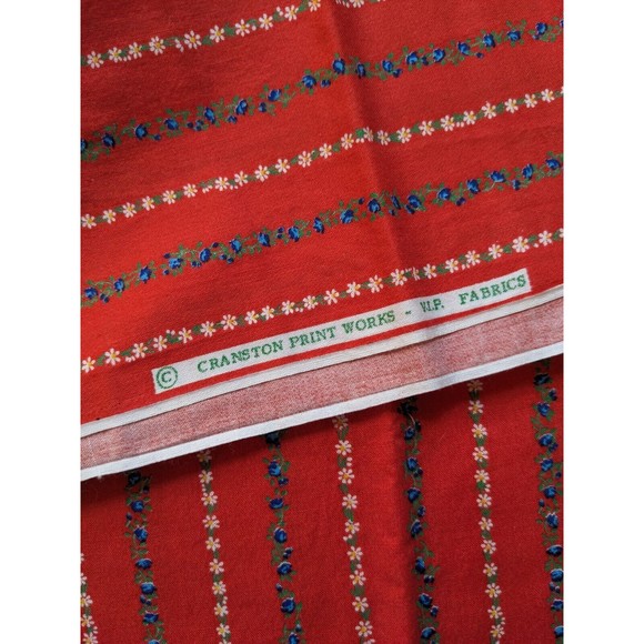 Vintage Floral Print Fabric Red with Tiny Flower Stripes All Over 1970s - Picture 3 of 8